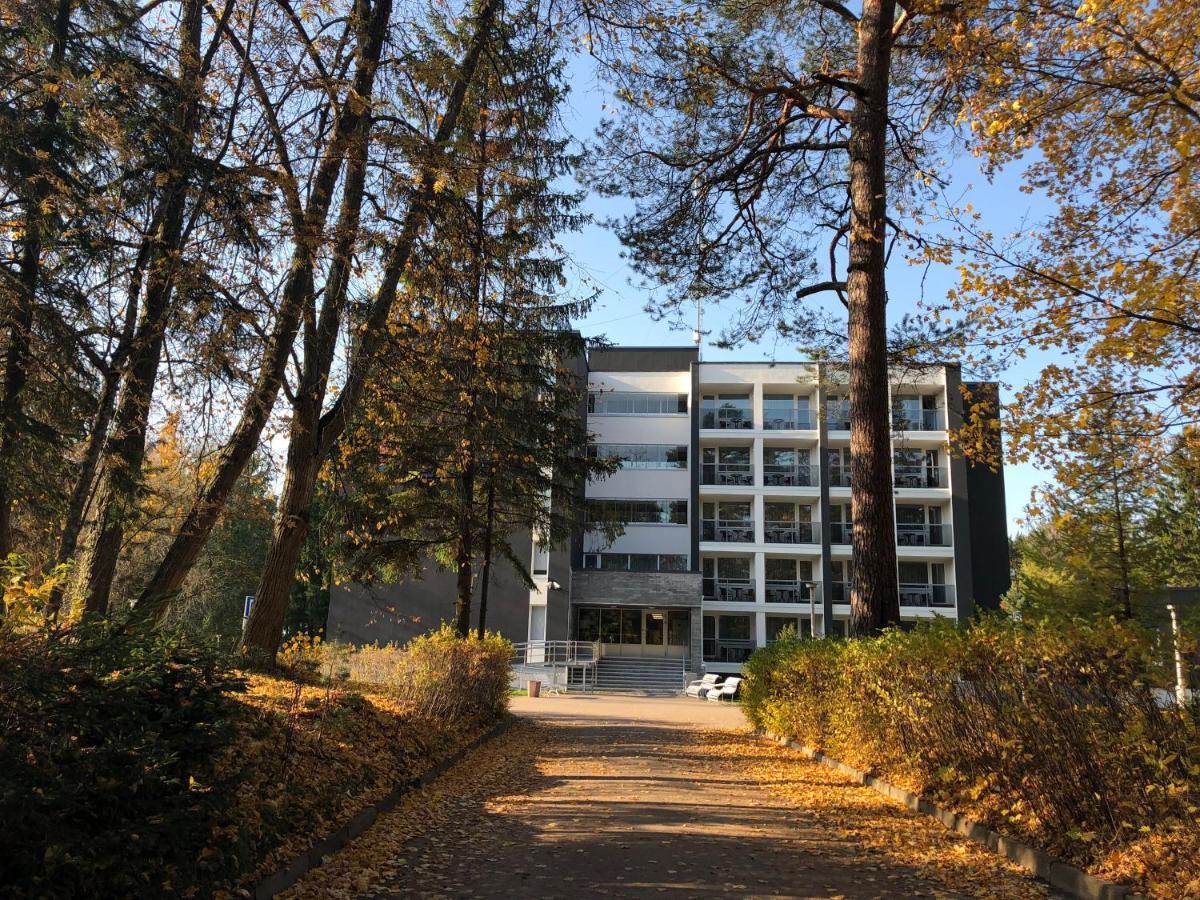 Liivarand Hotel Нарва-Йиесуу Екстер'єр фото